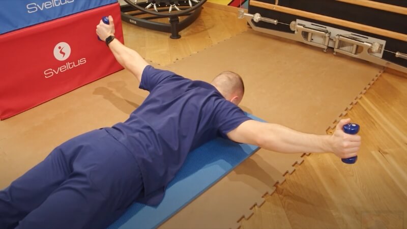 Kyphosis and neck hump